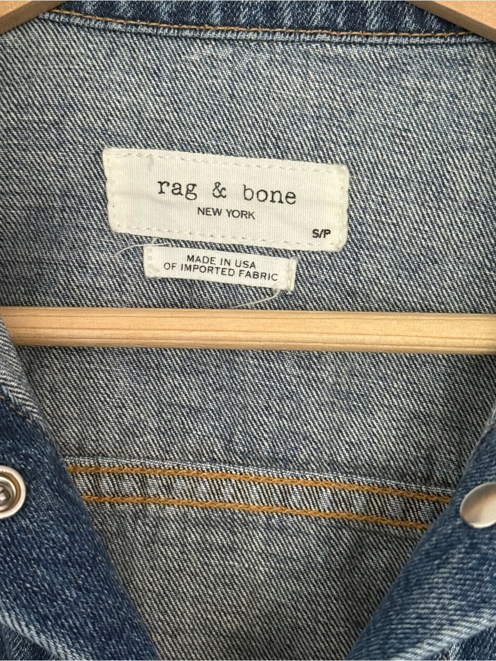 Rag & Bone Made in USA Medium Wash Denim Trucker Jacket S - Picture 6 of 7